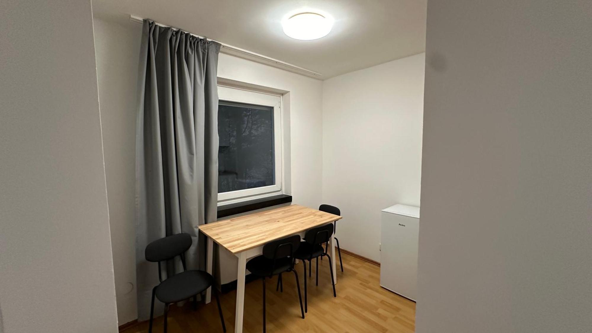 Hotel Im Natur Mit Eigene Kueche Bad Balkon Parkplatz Netflix Nuremberg Extérieur photo